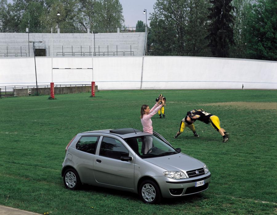  Fiat Punto 3-Door (188) 2003 года  (фото 12 из 30)
